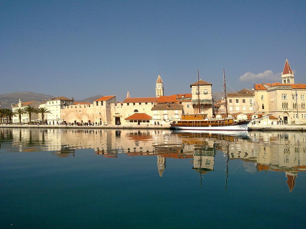 Apartments Mirjana Trogir Exterior foto